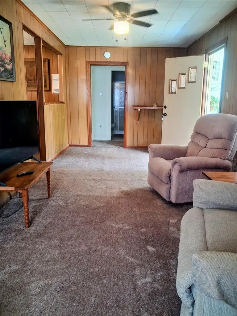 20881 SE 142nd Place Umatilla FL 32784