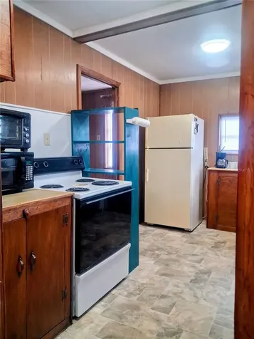 20881 SE 142nd Place Umatilla FL 32784