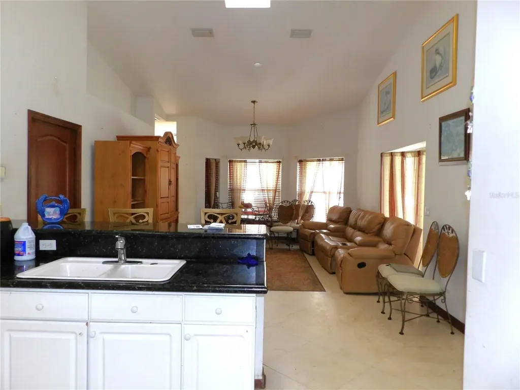 2515 E Hampshire Street Inverness FL 34453