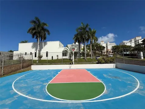 . Olivine Street Vega Alta PR 00692