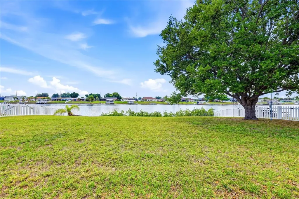 814 Ellicott Circle NW Port Charlotte FL 33952