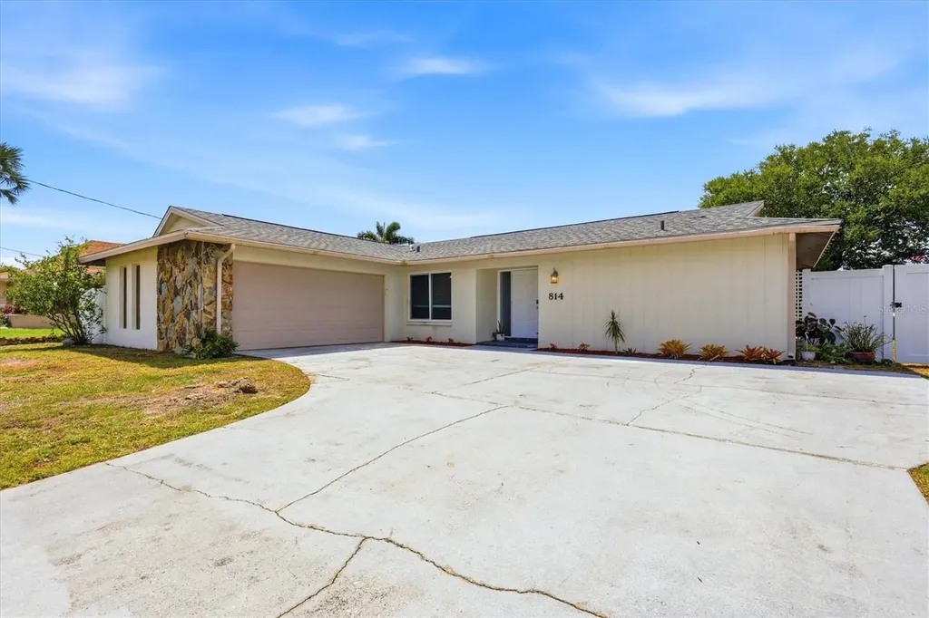 814 Ellicott Circle NW Port Charlotte FL 33952