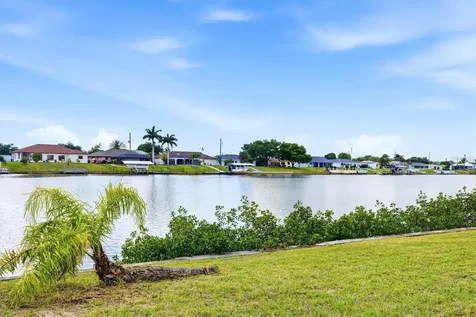 814 Ellicott Circle NW Port Charlotte FL 33952