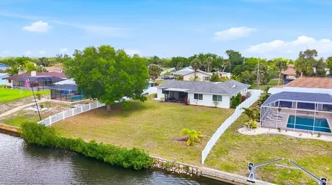 814 Ellicott Circle NW Port Charlotte FL 33952
