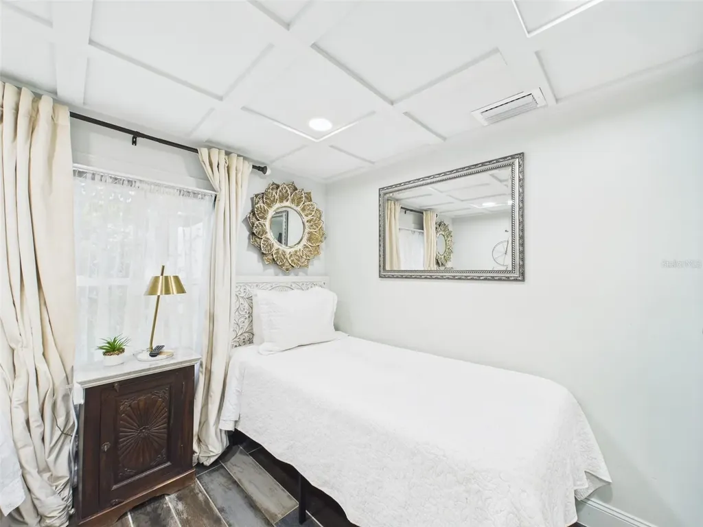 221 1st Street Davenport FL 33837