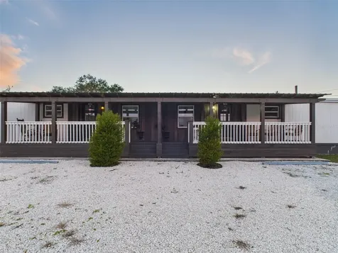 221 1st Street Davenport FL 33837