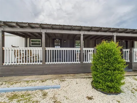 221 1st Street Davenport FL 33837