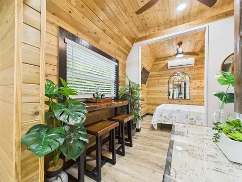 221 1st Street Davenport FL 33837