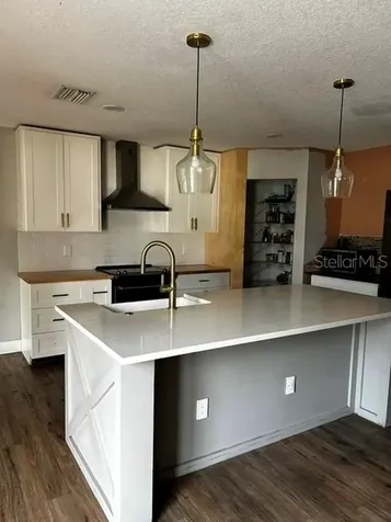 6086 82nd Terrace N Pinellas Park FL 33781