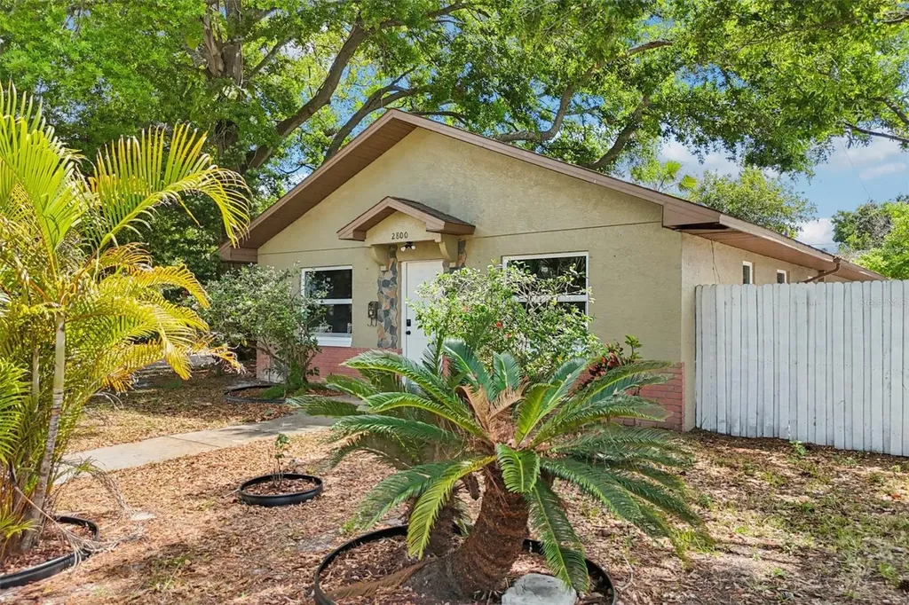 2800 13th Avenue N St Petersburg FL 33713