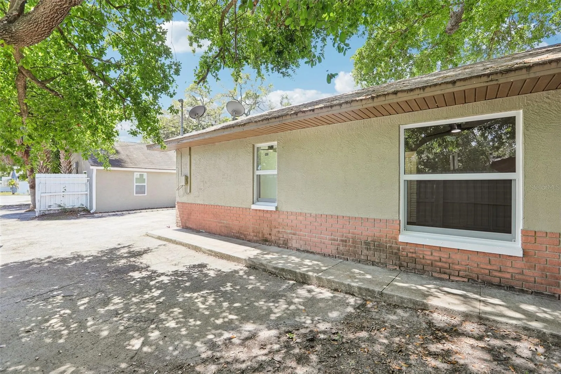 2800 13th Avenue N St Petersburg FL 33713