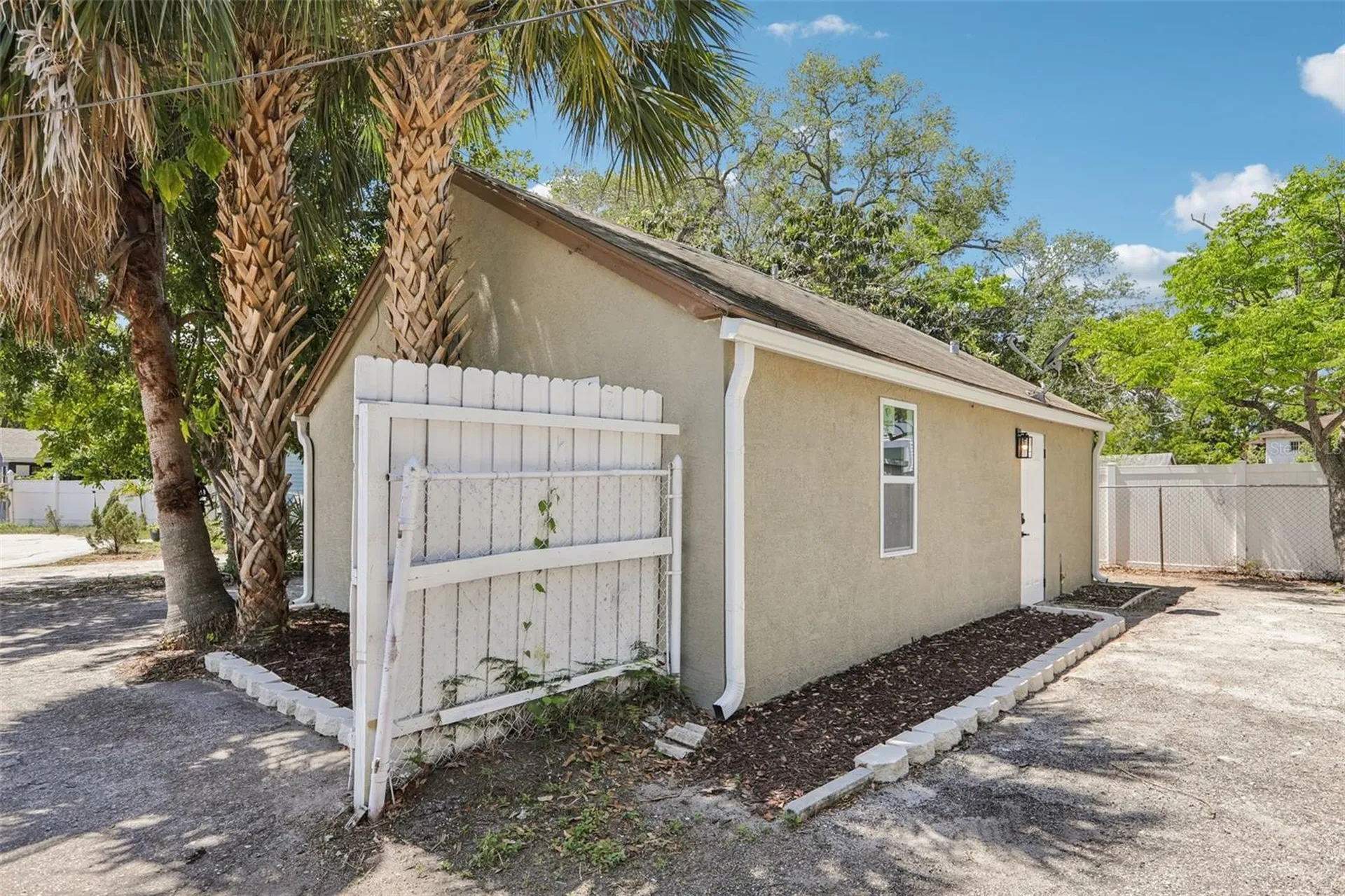 2800 13th Avenue N St Petersburg FL 33713