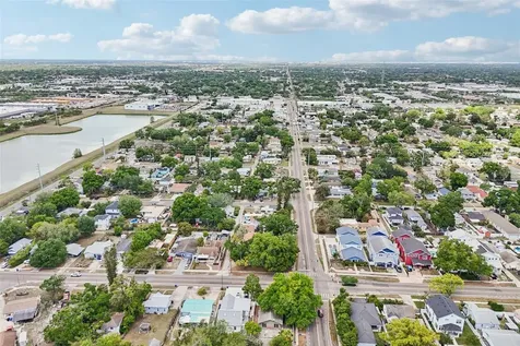 2800 13th Avenue N St Petersburg FL 33713