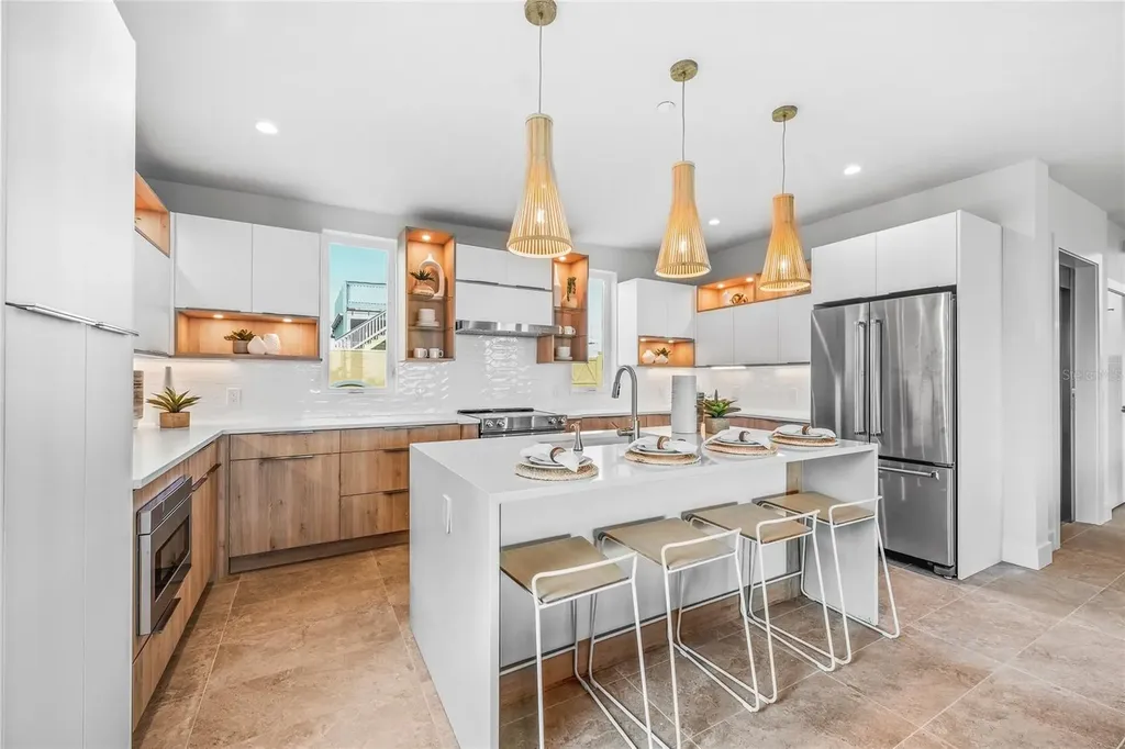 329 Beach Road Sarasota FL 34242