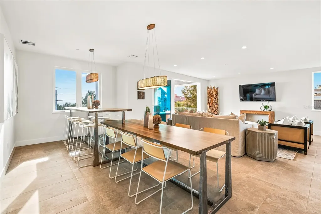 329 Beach Road Sarasota FL 34242