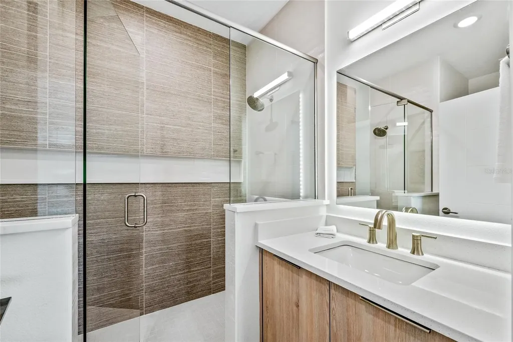 329 Beach Road Sarasota FL 34242