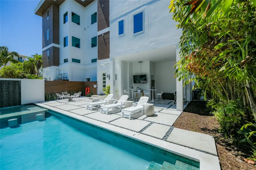 329 Beach Road Sarasota FL 34242