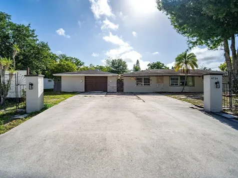 4734 Delmonte Avenue Sarasota FL 34235