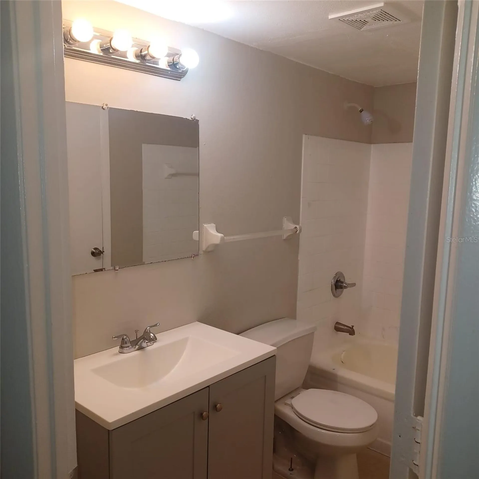 1508 E 127th Avenue Tampa FL 33612