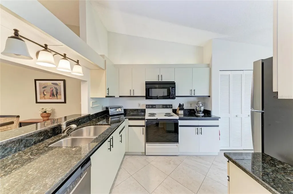 7201 29th Ave Dr W Bradenton FL 34209