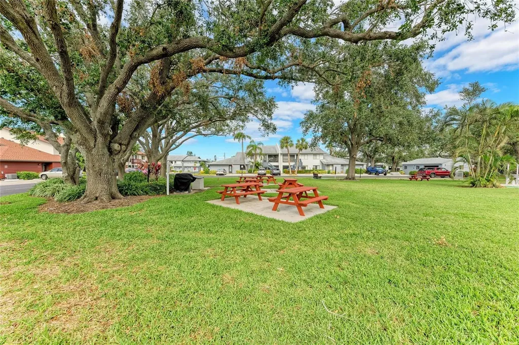 7201 29th Ave Dr W Bradenton FL 34209