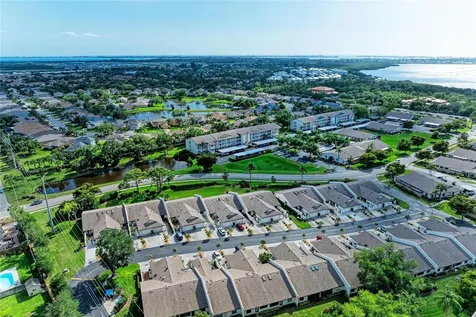 7201 29th Ave Dr W Bradenton FL 34209