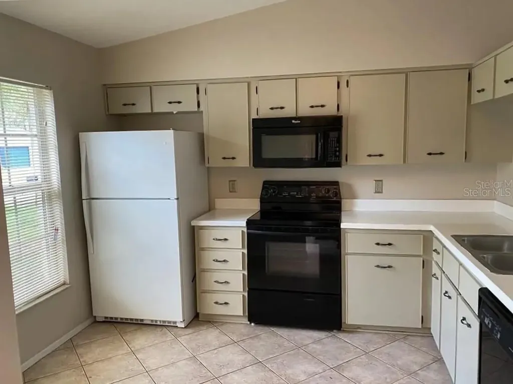 8960 Valencia Gardens Drive Orlando FL 32825