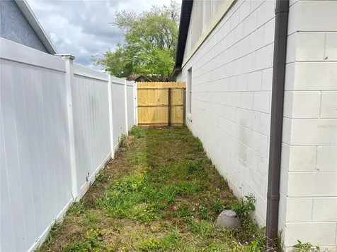 8960 Valencia Gardens Drive Orlando FL 32825