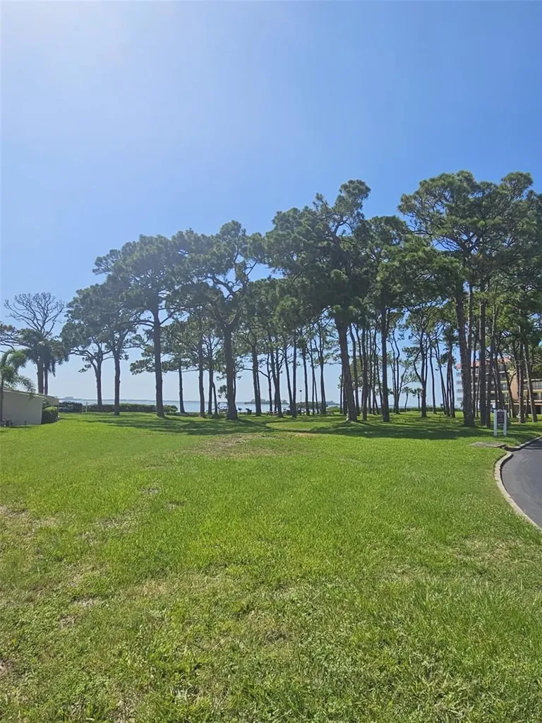 2700 Bayshore Boulevard Dunedin FL 34698