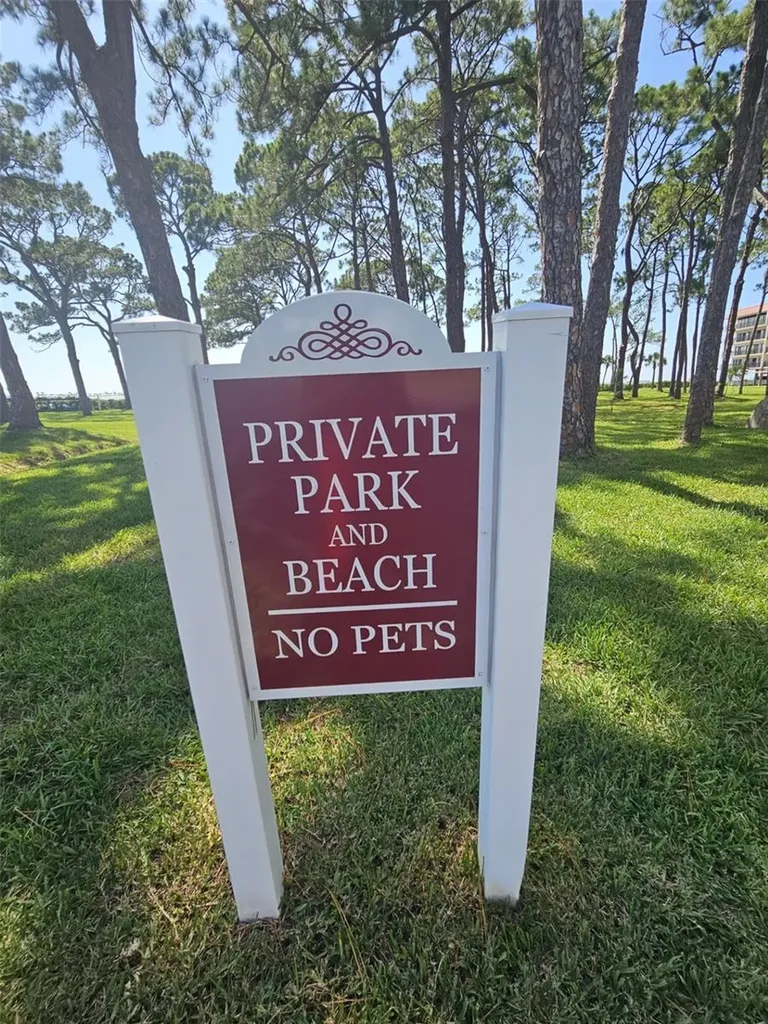 2700 Bayshore Boulevard Dunedin FL 34698
