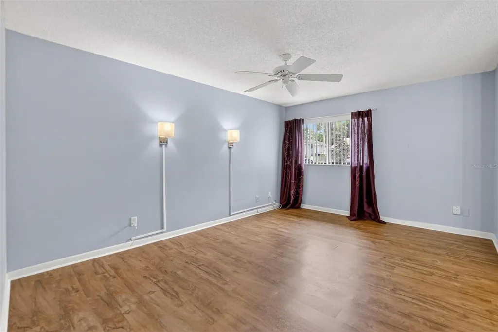 7933 Pine Drive Temple Terrace FL 33637