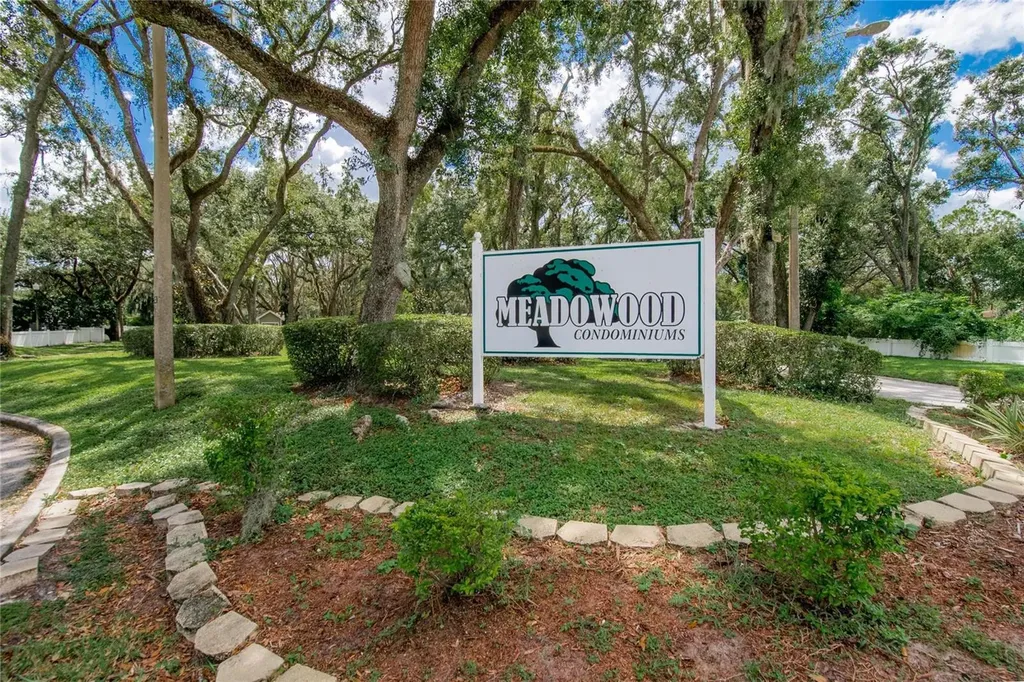 7933 Pine Drive Temple Terrace FL 33637