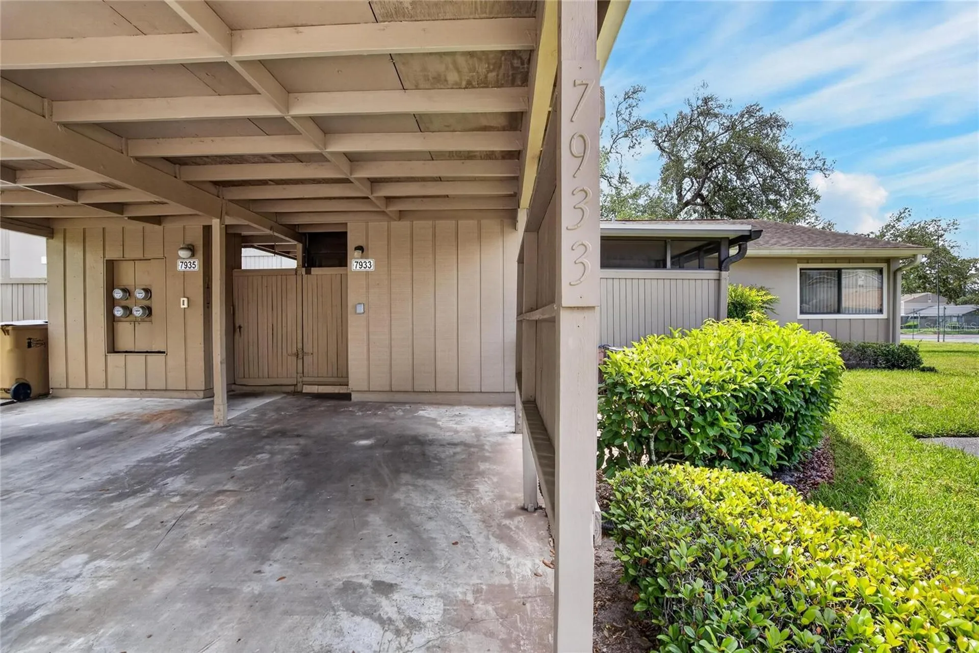 7933 Pine Drive Temple Terrace FL 33637