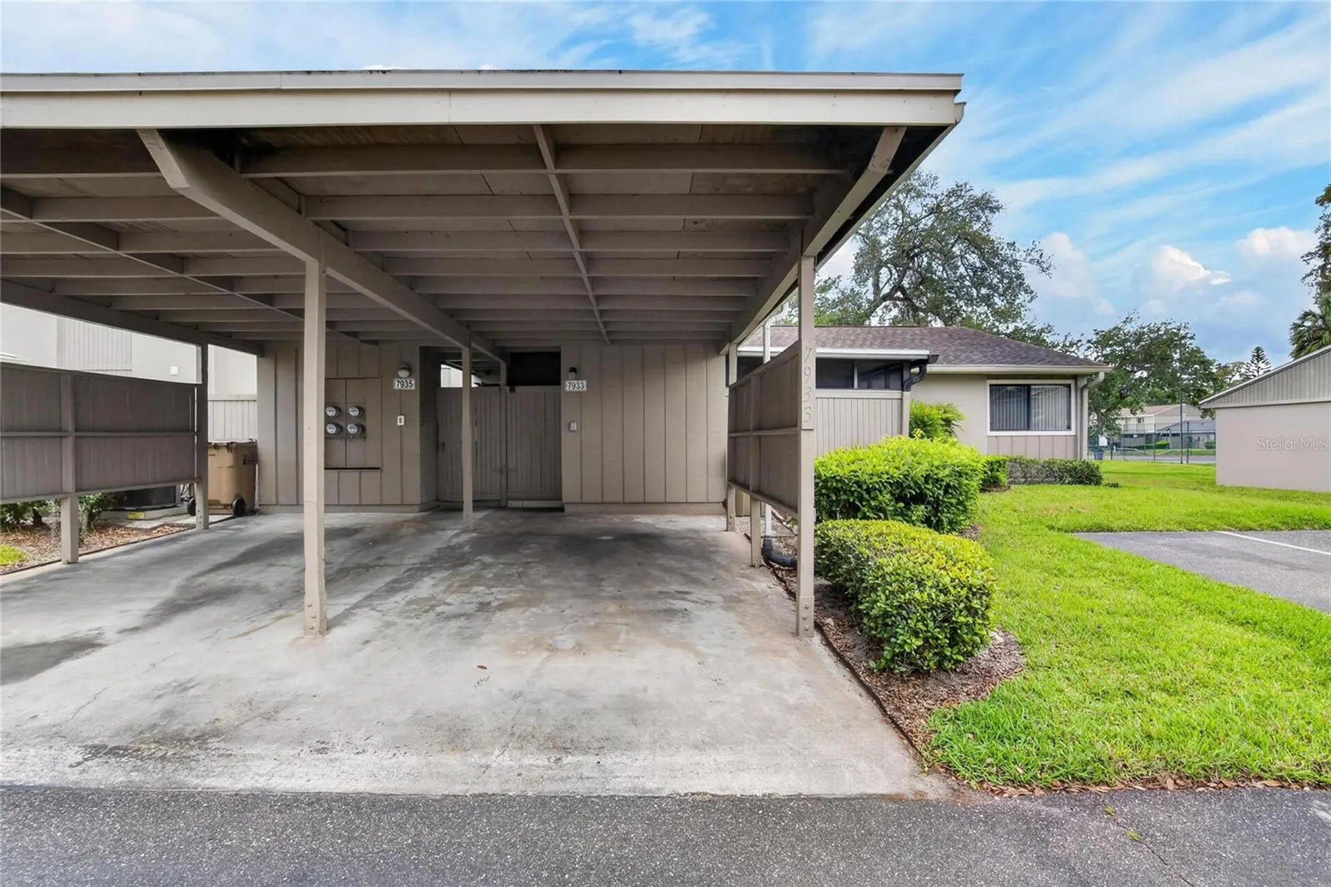 7933 Pine Drive Temple Terrace FL 33637