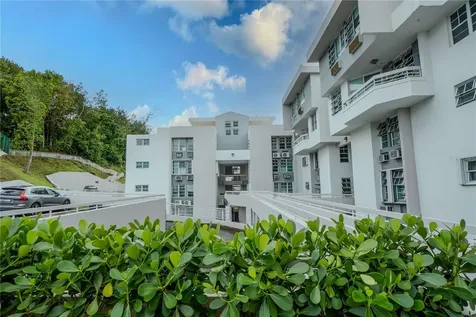 808 El Bosque Guaynabo PR 00971