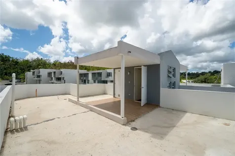 808 El Bosque Guaynabo PR 00971
