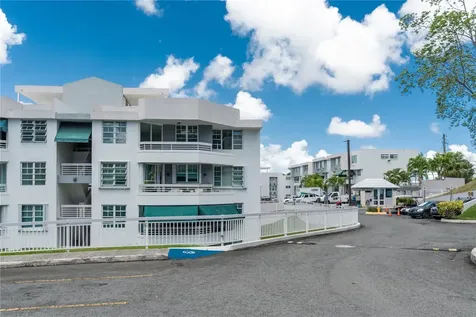 808 El Bosque Guaynabo PR 00971