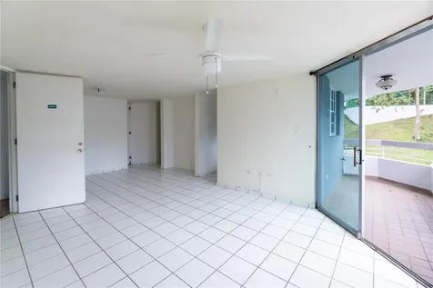 808 El Bosque Guaynabo PR 00971