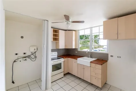 808 El Bosque Guaynabo PR 00971