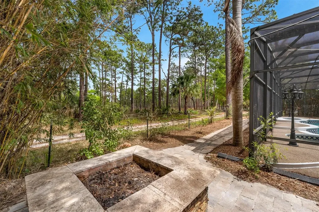 2305 Park Village Place Apopka FL 32712