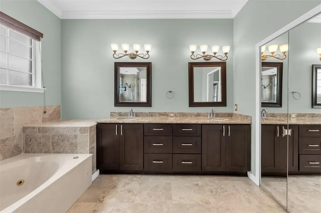 2305 Park Village Place Apopka FL 32712