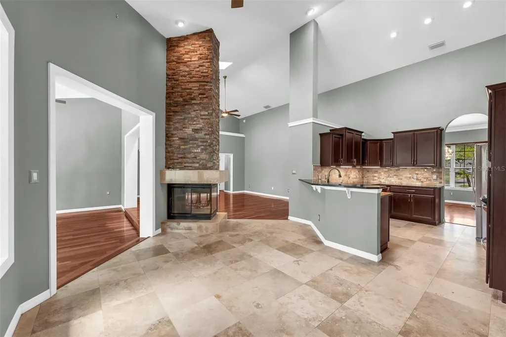 2305 Park Village Place Apopka FL 32712