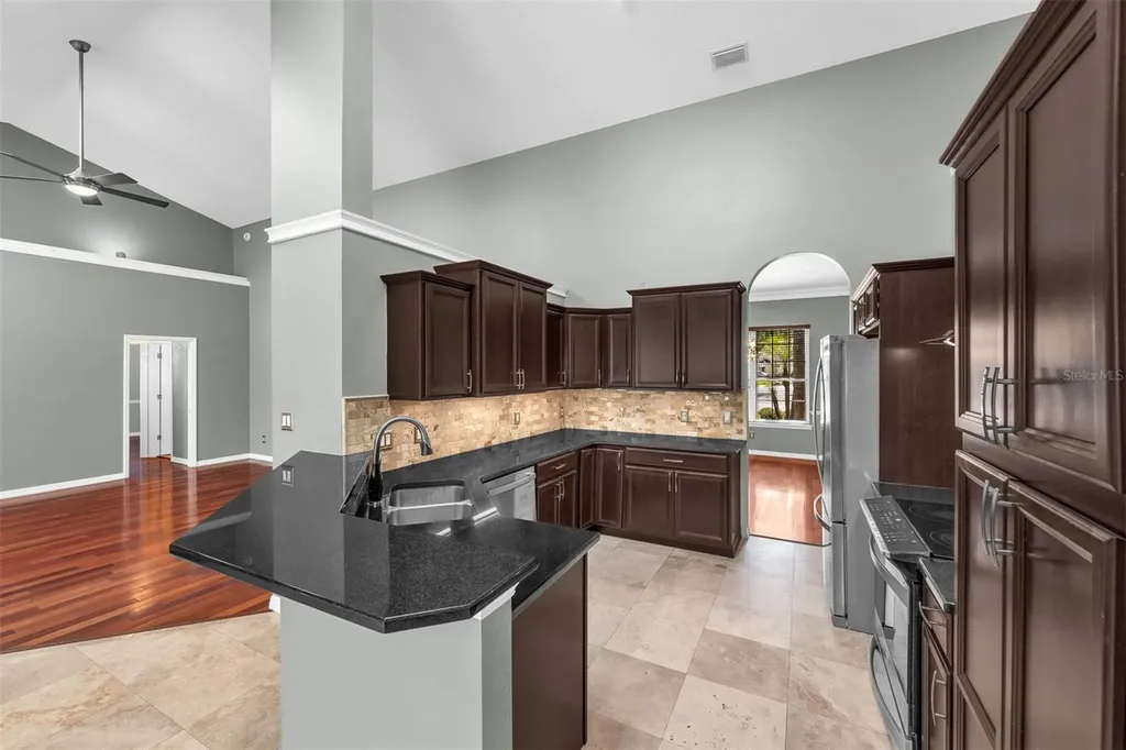 2305 Park Village Place Apopka FL 32712