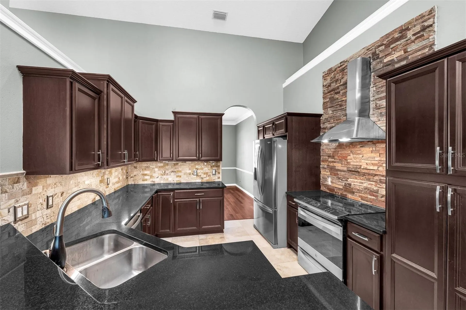 2305 Park Village Place Apopka FL 32712