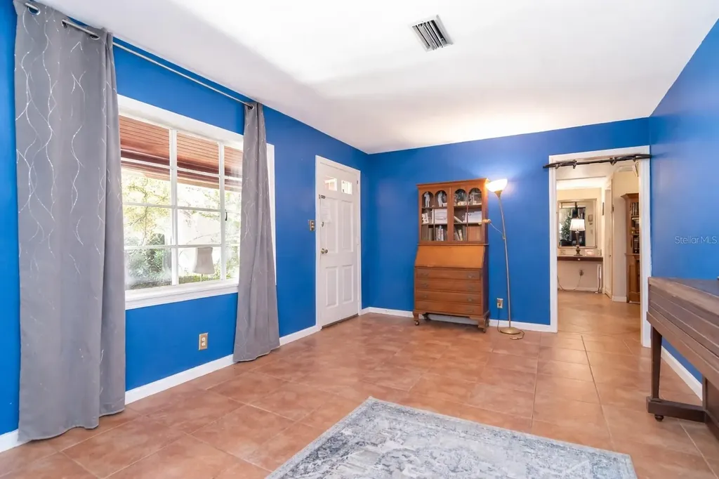 817 W Ohio Avenue Tampa FL 33603