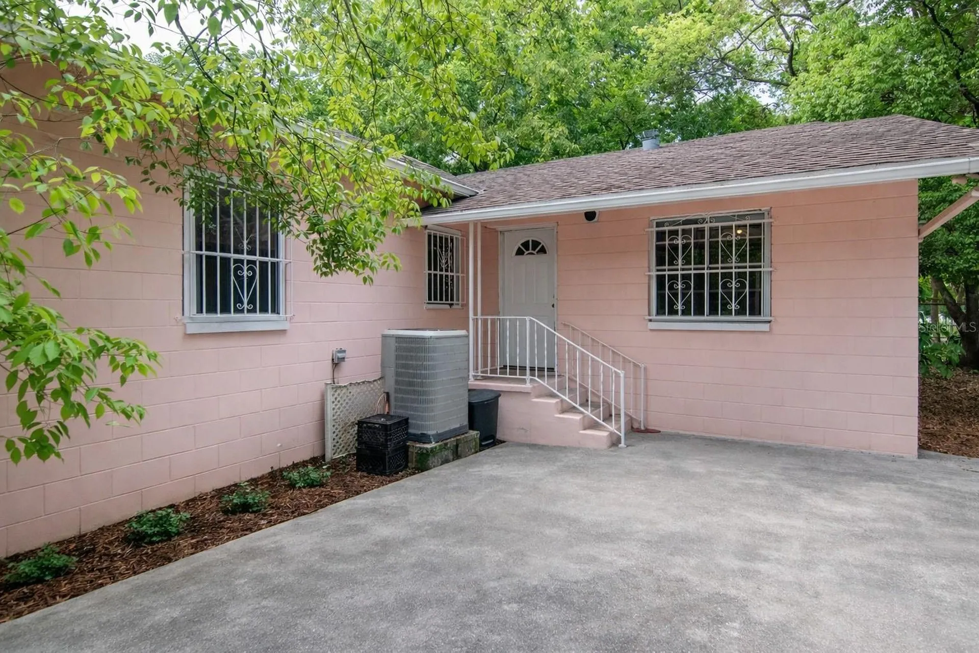 817 W Ohio Avenue Tampa FL 33603