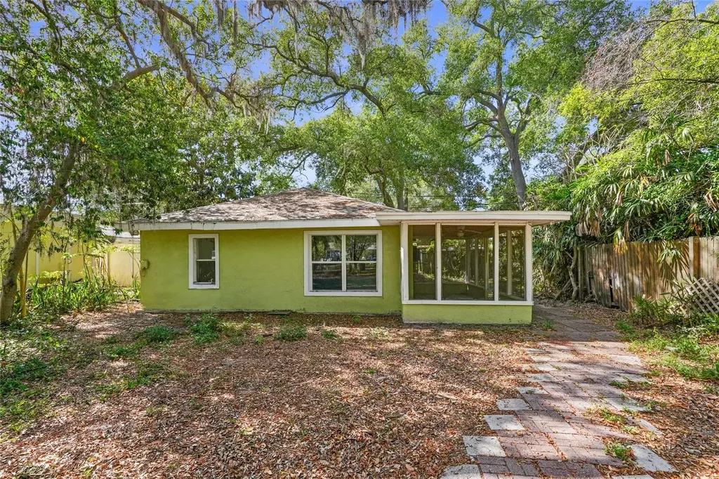 619 Beverly Avenue Largo FL 33770