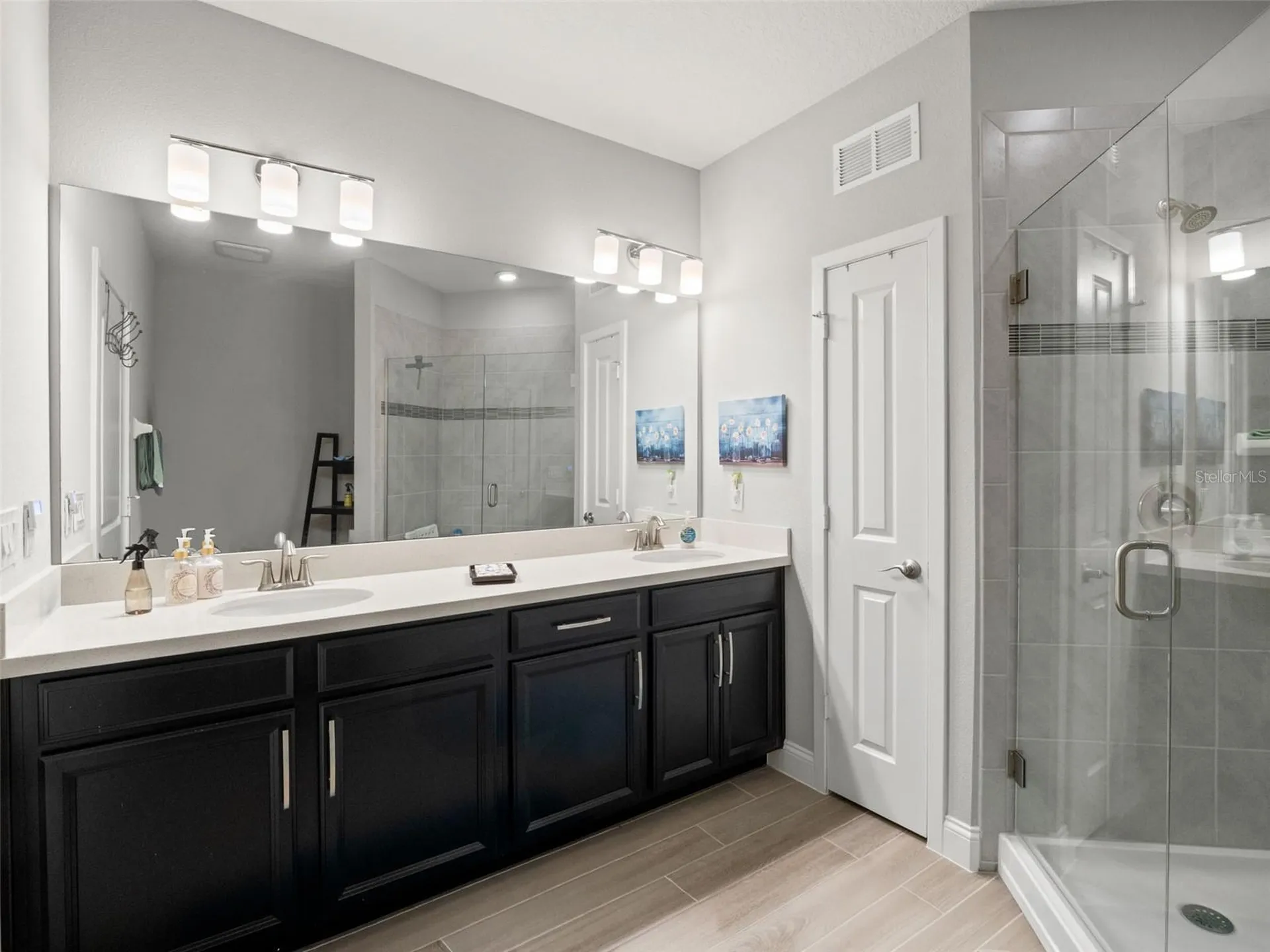 7517 Laureate Boulevard Orlando FL 32827