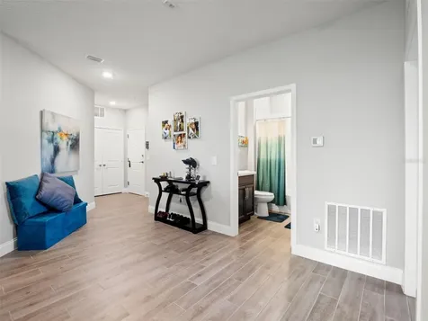 7517 Laureate Boulevard Orlando FL 32827