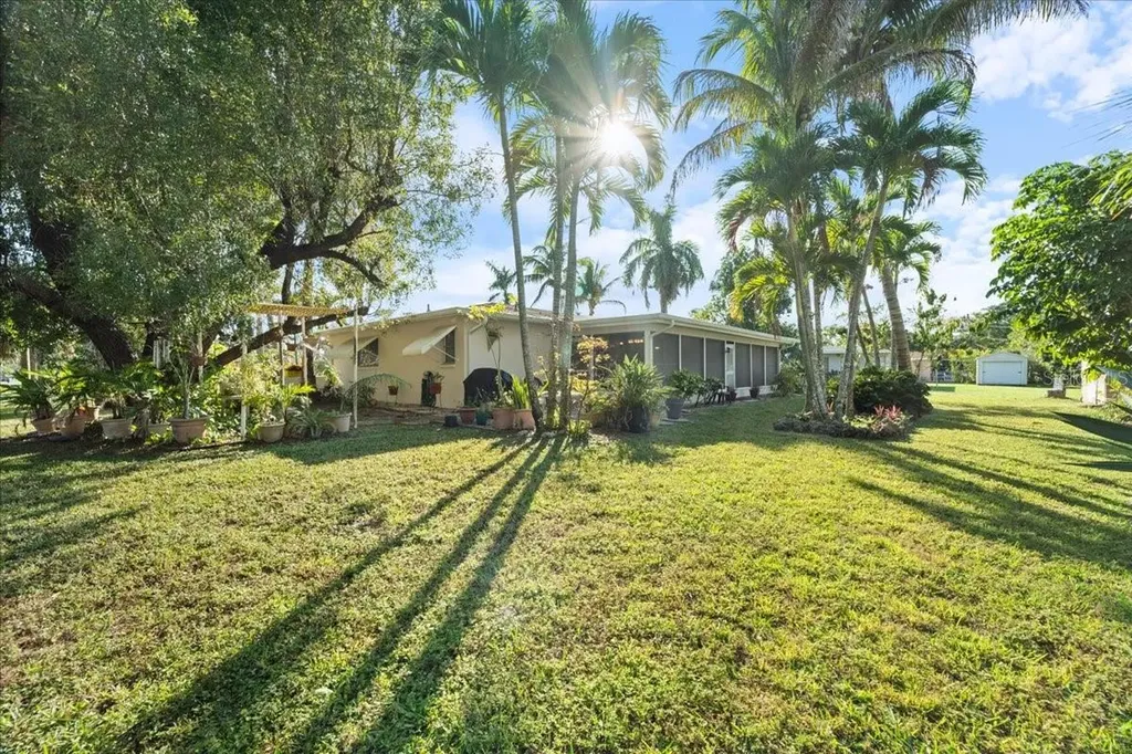 4241 Riverview Road Fort Myers FL 33905